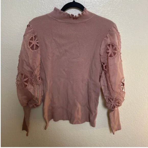 ⭐️ Embroidered Cutout Floral Hipster Eyelet Chic Glam Puff Sleeve Sweater Blouse - Picture 5 of 5